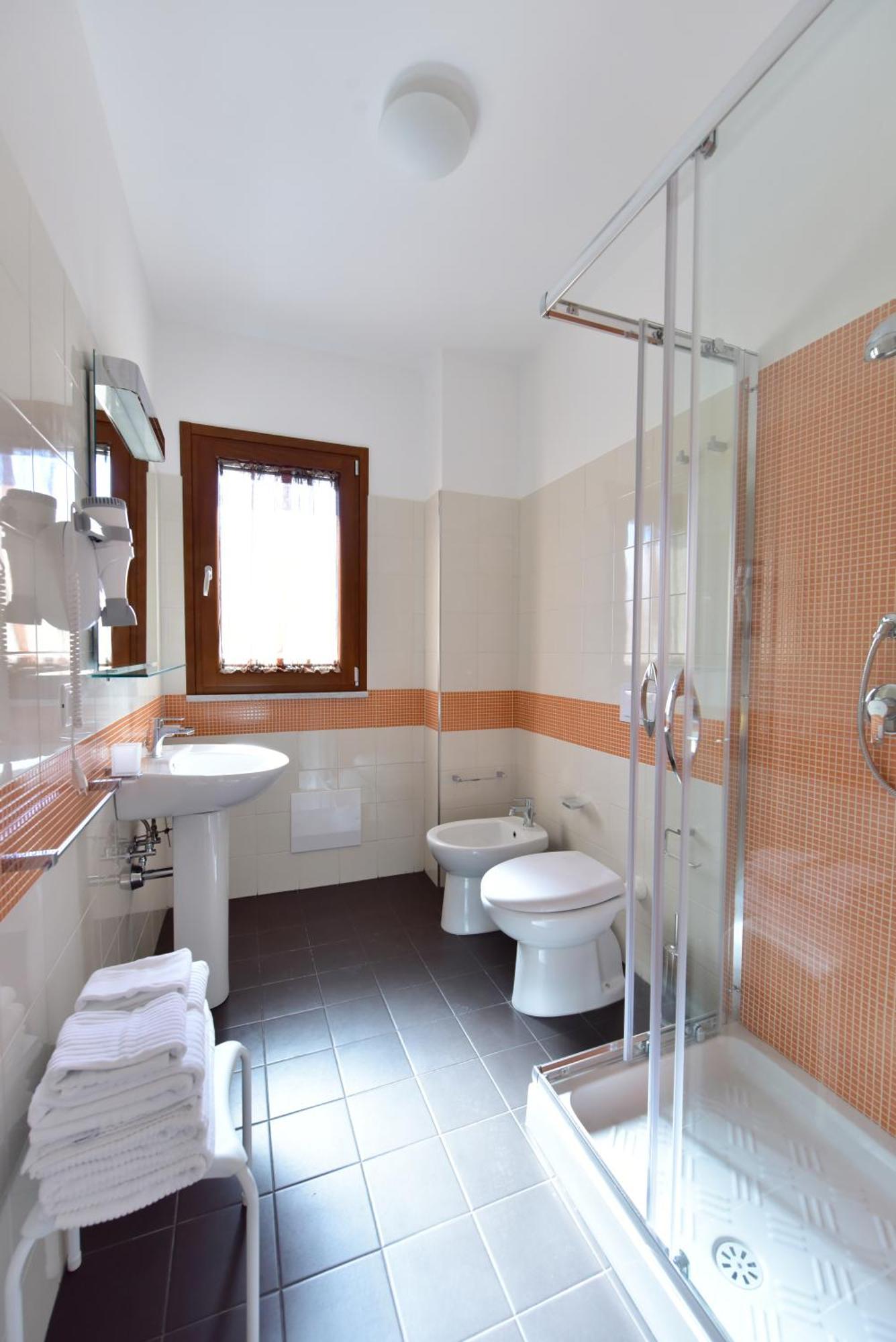 Trip Room & Breakfast Ρέτζιο ντι Καλάμπρια Δωμάτιο φωτογραφία
